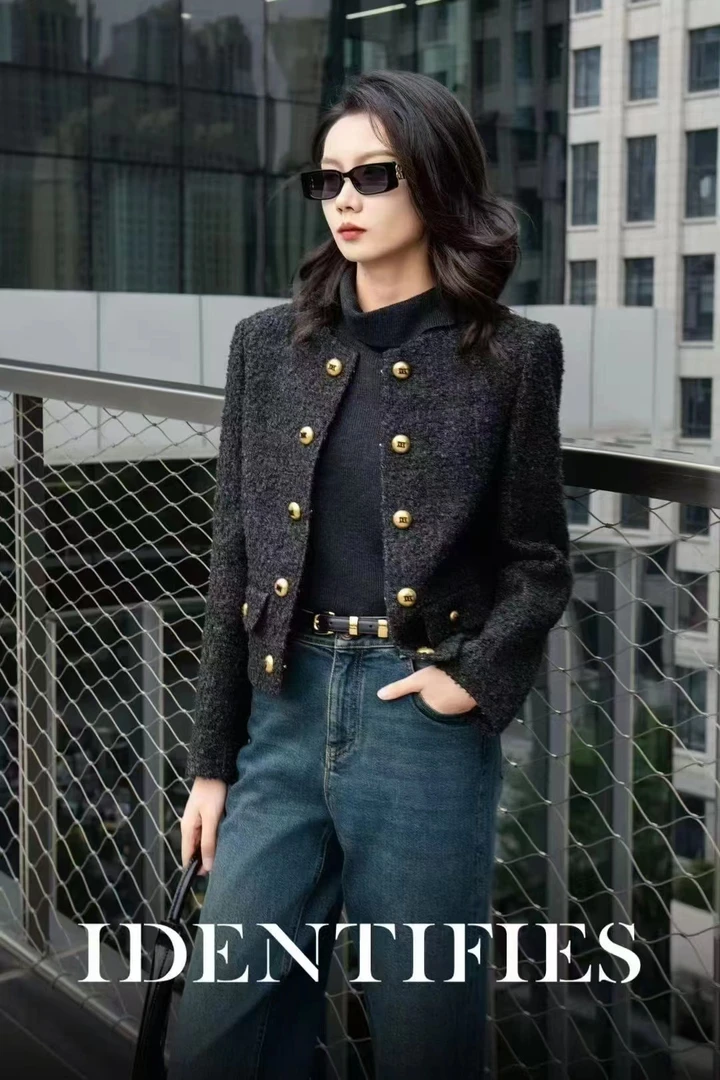 易缔媤/D43485小香外套气质短款时尚百搭粗花呢轻奢