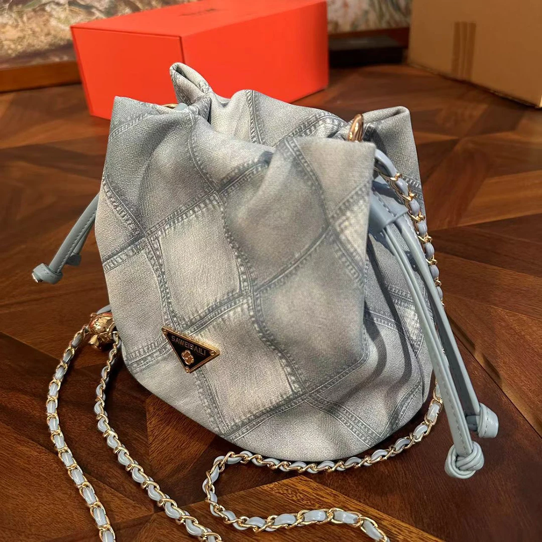 【洛洛专属】高级感链条牛仔蓝云朵水桶包-60034