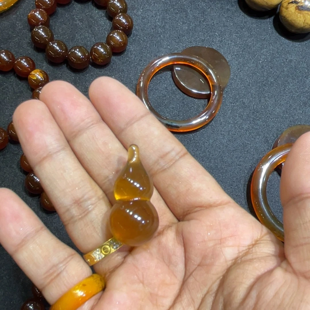 琥珀手链未镶嵌葫芦