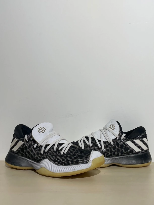 43码 Adidas 哈登B/E低帮实战篮球鞋 黑白