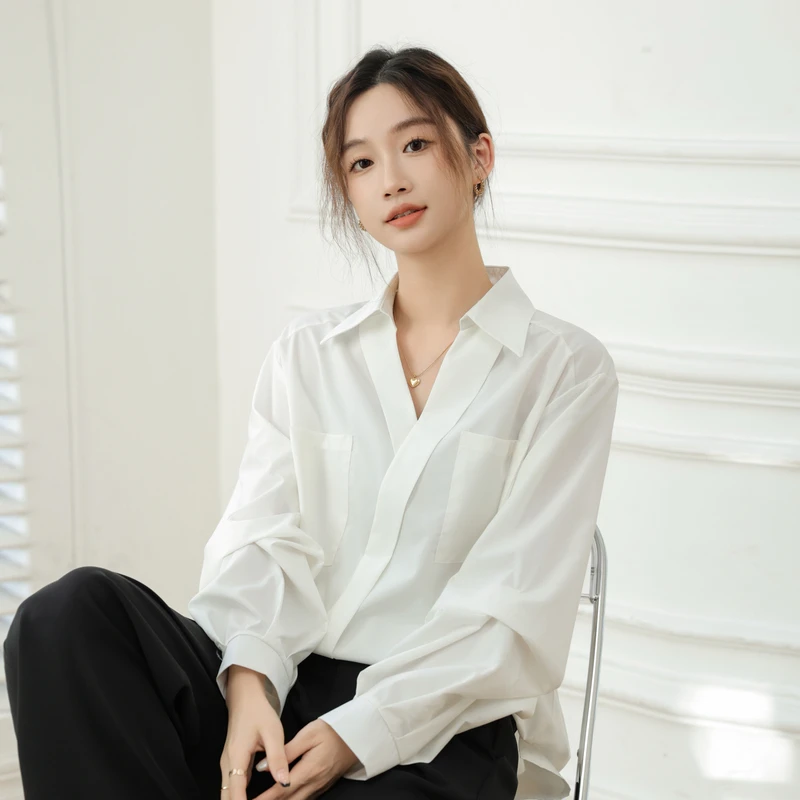 灯笼袖白色长袖设计感法式衬衫女春秋季新款宽松显瘦轻奢高级上衣