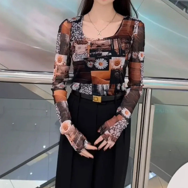 【商场同款】2025新款修身百搭复古印花低圆领薄款网纱打底衫
