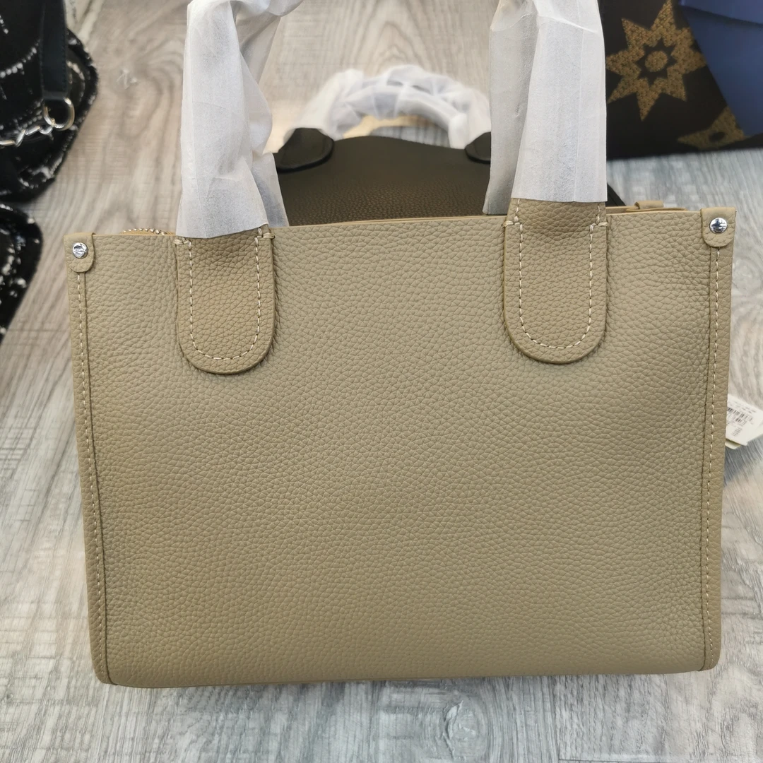 头牛鸟家三隔层手提包斜挎包底宽27高21厚10CM