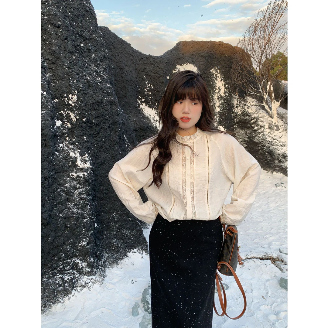 米米子 定制新中式简约复古麻料重工精致花边领小衫秋季新款上衣