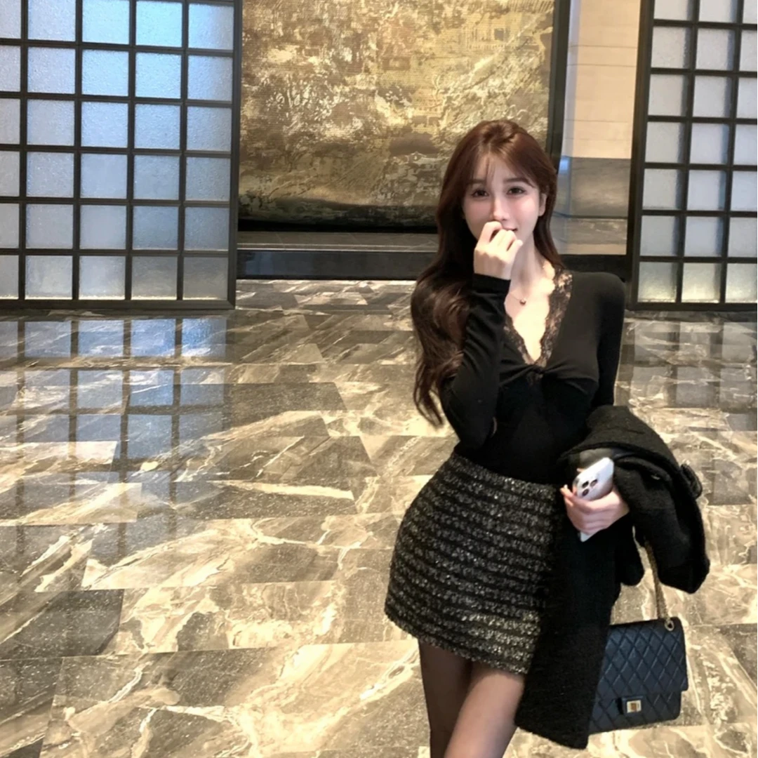 设计感红人上新拼接蕾丝纽结V领时尚气质性感纯欲风上衣1699#0.1