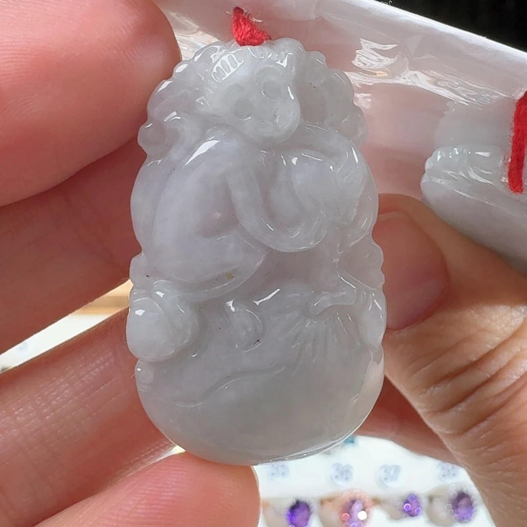 【闪购商品】翡翠吊坠(赠链)未镶嵌