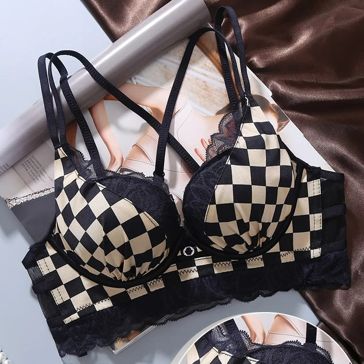 内衣女小胸聚拢显大加厚平胸专用胸罩上托收副乳防外扩下垂文胸女