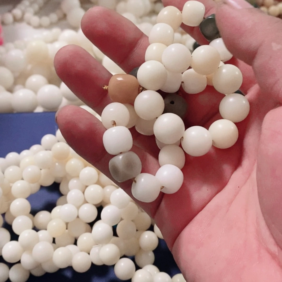 【闪购商品】白玉菩提吊坠010