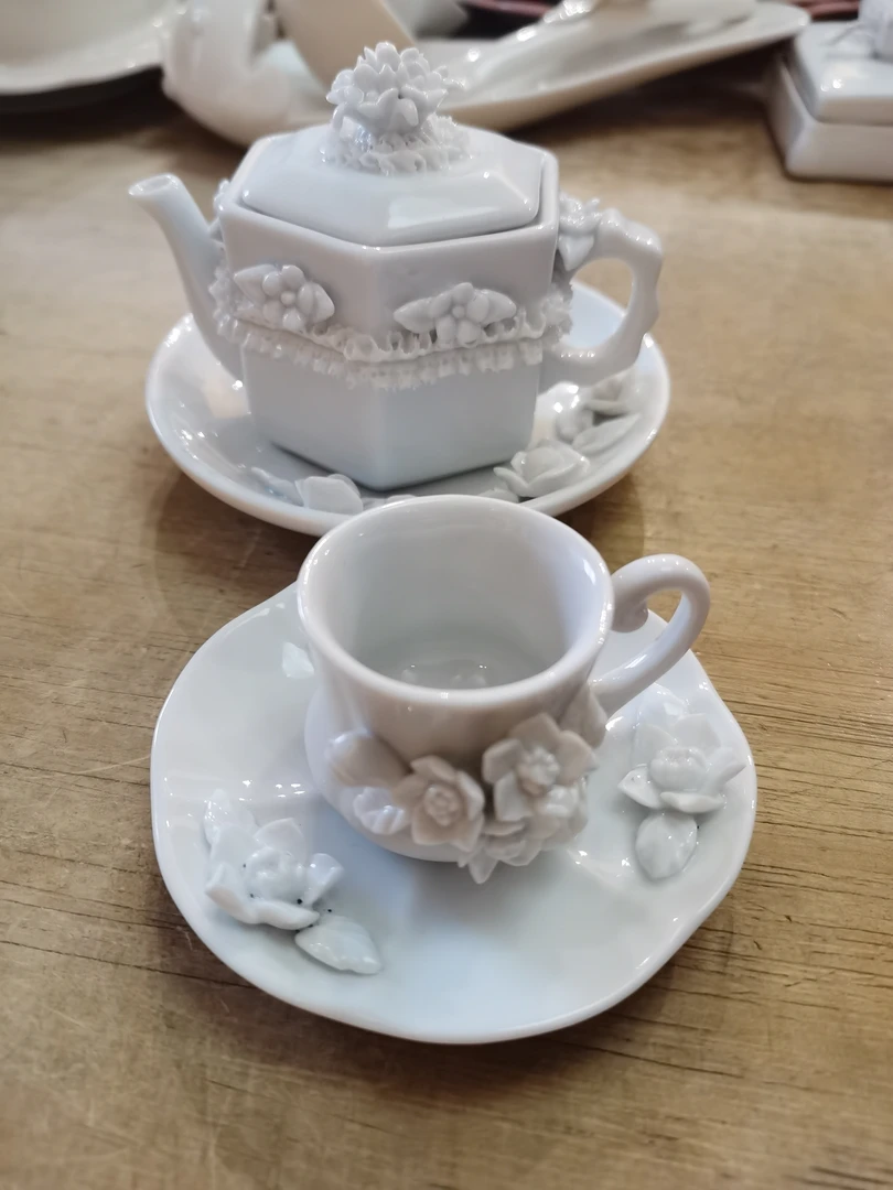 迷你壶带底盘带迷你一杯一碟