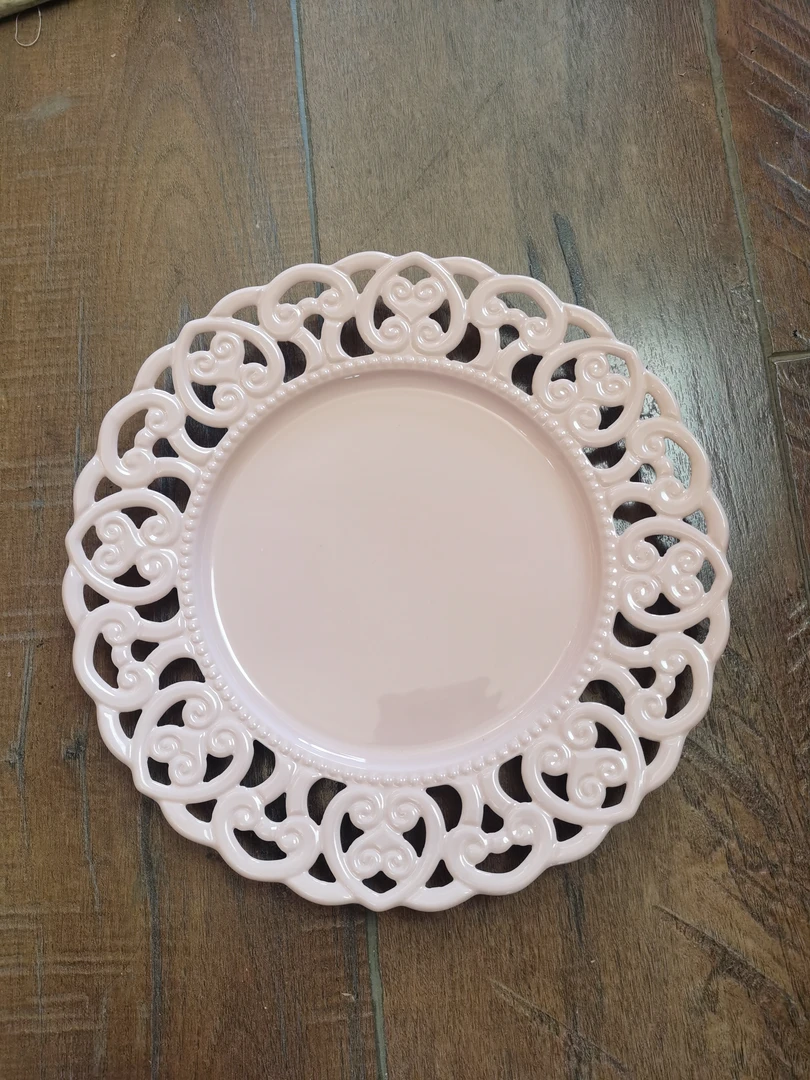 粉色镂空盘子26厘米拍一发二微瑕