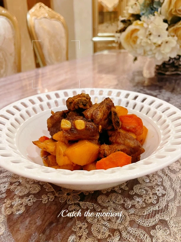 镂空深汤盘子25厘米