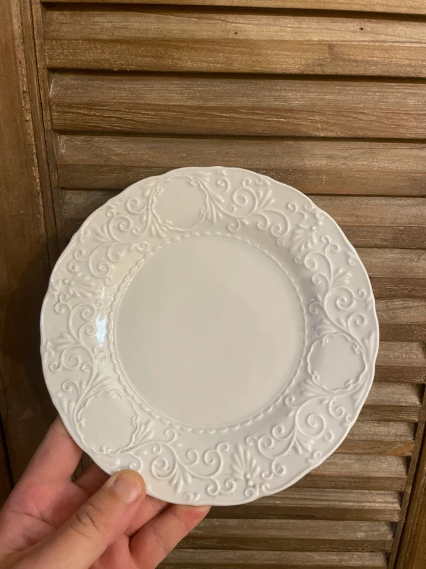 昆轩家浮雕盘子19.5厘米