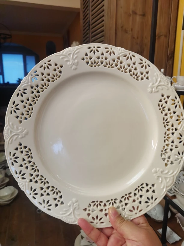 昆轩家尾单镂空盘子