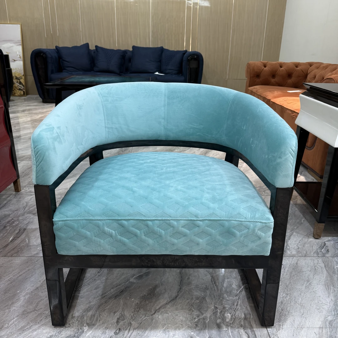 切斯特单椅700*660*700梳妆椅休闲椅钢琴烤漆高级绒面沙发单椅