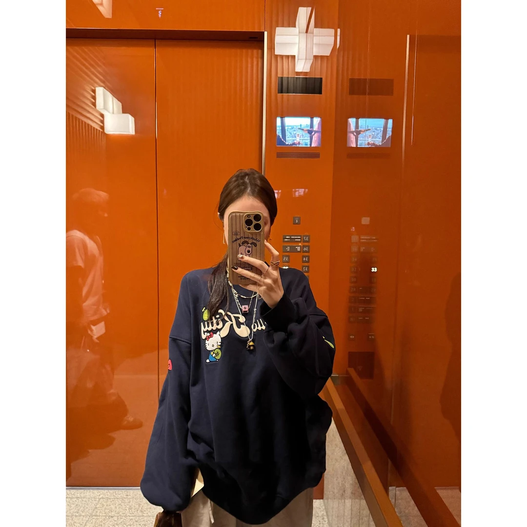 凯蒂猫卡通印花加绒卫衣女秋冬韩系慵懒风宽松设计感圆领外套上衣