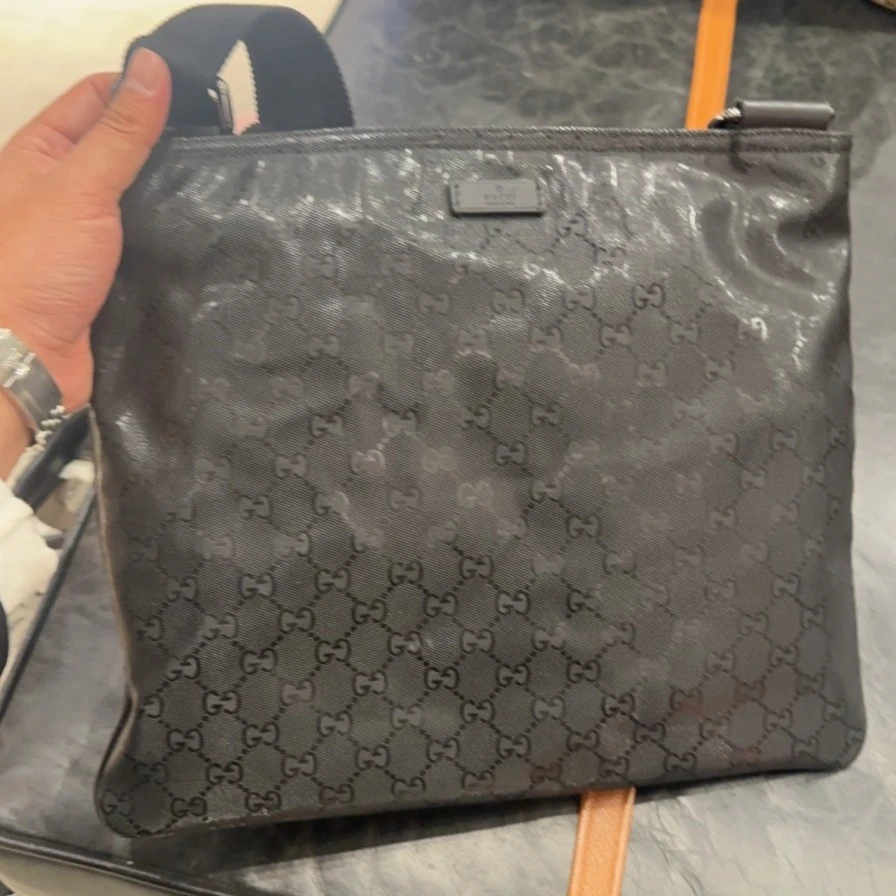 95新 GUCCI/古驰 斜挎包620 0869