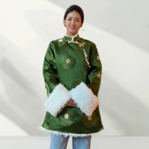 女士中长款加绒加厚藏服金丝缎面保暖外套藏装民族风复古绿色网红
