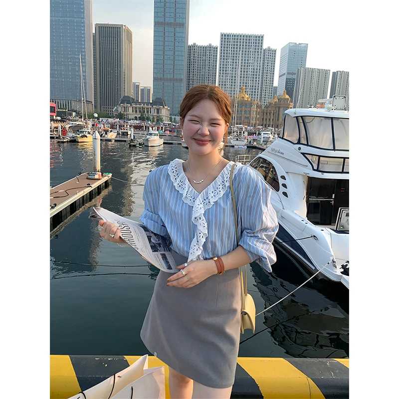 火火火【海盐氧气】韩版chic慵懒风条纹花边v领衬衫上衣C24854HH43