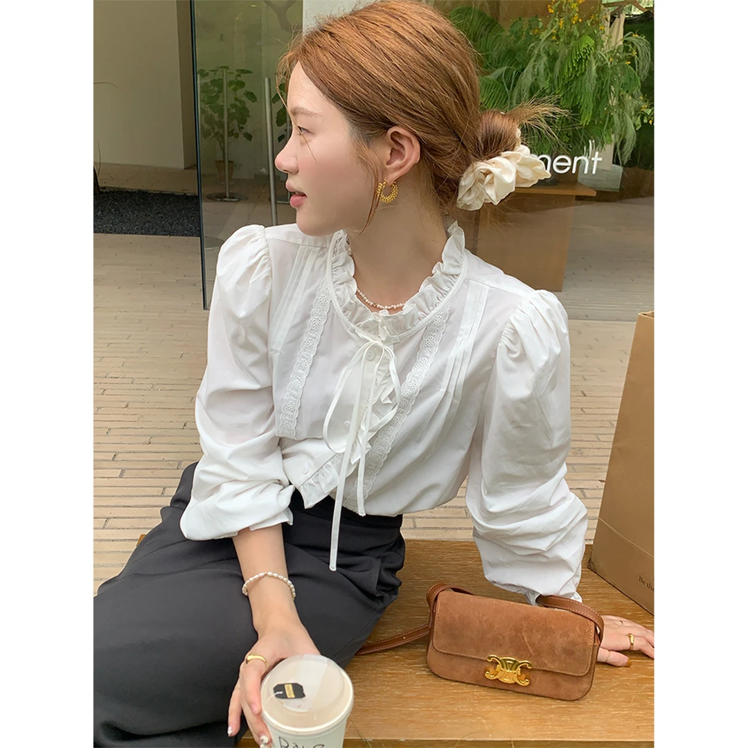 火火火【帕丁日记】韩版设计感小众花边气质衬衫上衣C24571HH43