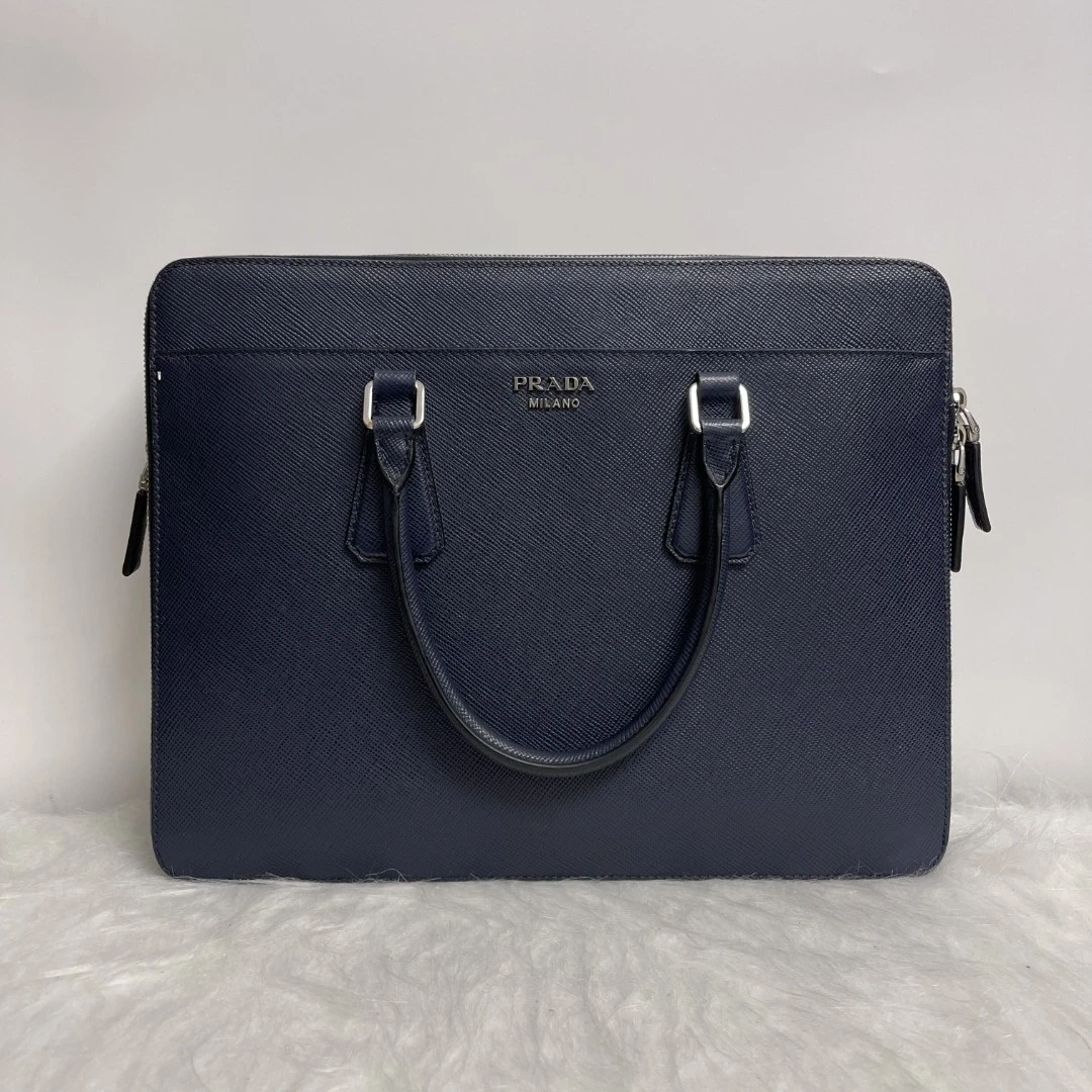 95新 Prada/普拉达 铭音97新/普拉达藏蓝色手提公文包/11617男士