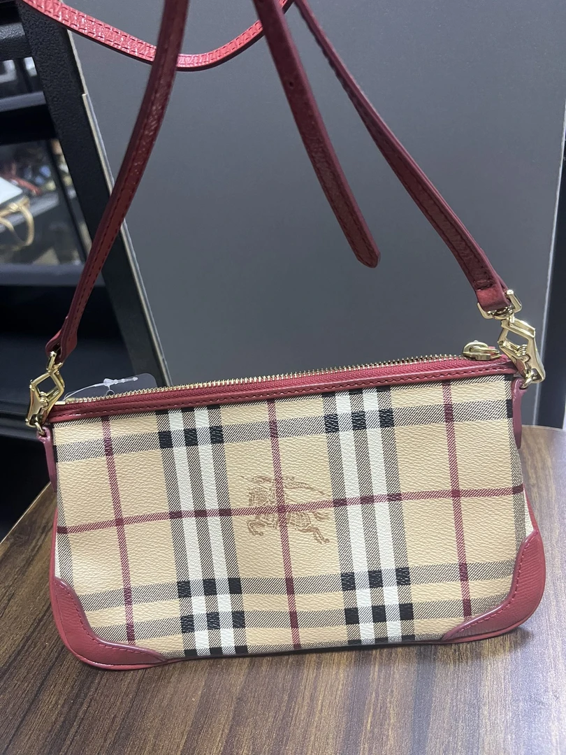 95新 BURBERRY/博柏利 /斜挎包/14159