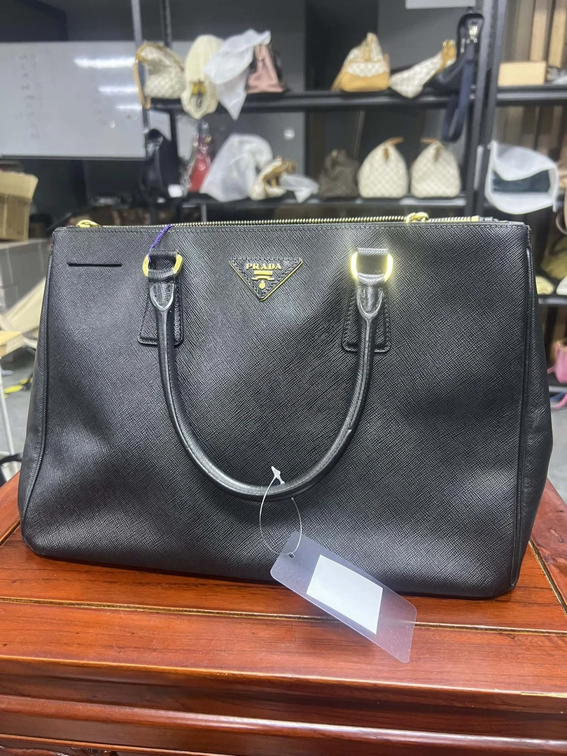95新 Prada/普拉达 普拉达手提包/13899