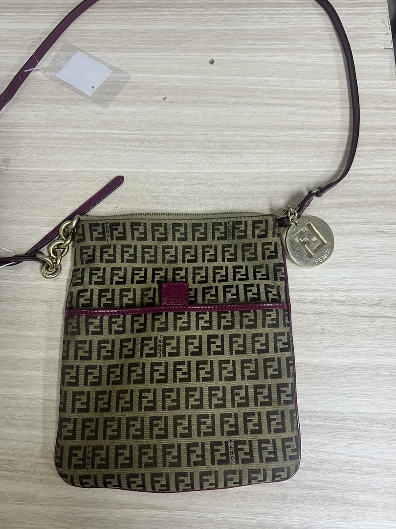 95新 FENDI/芬迪 /斜挎包/12145