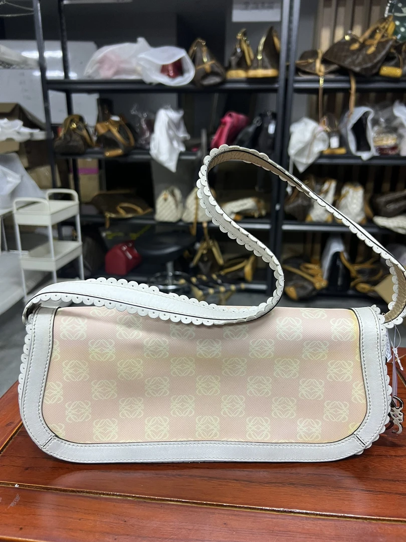 90新 LOEWE/罗意威 罗意威手提包/12927