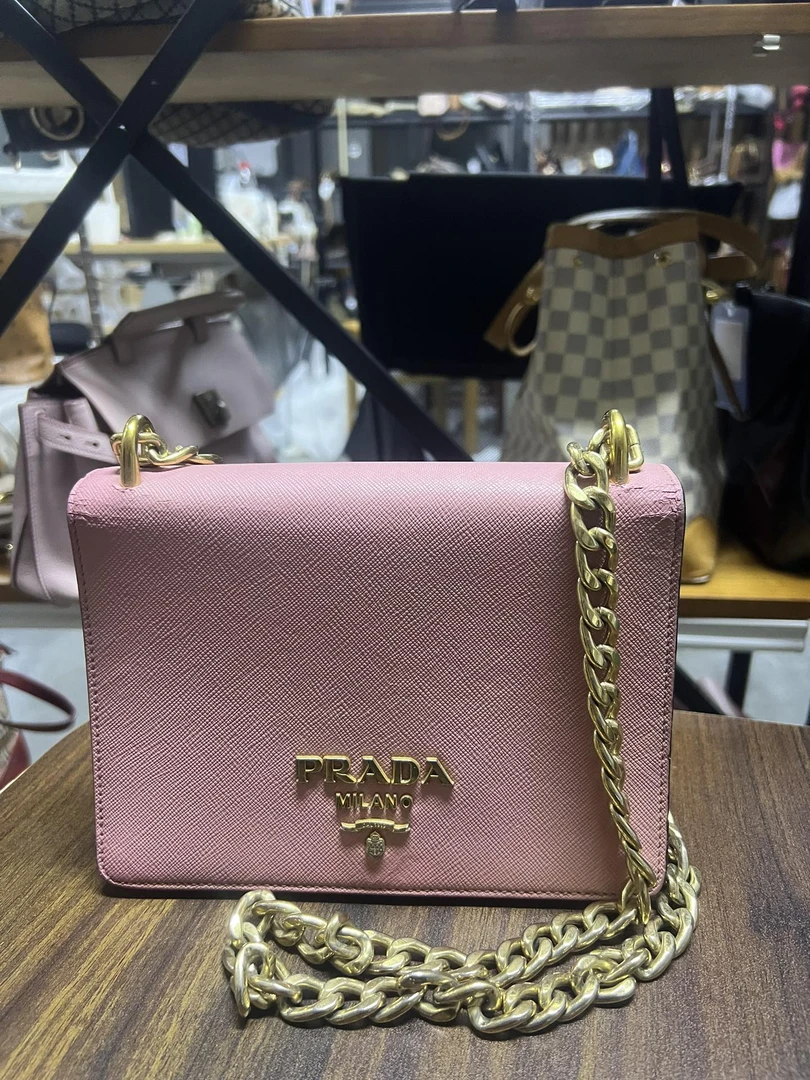 95新 Prada/普拉达 普拉达斜挎包/13634