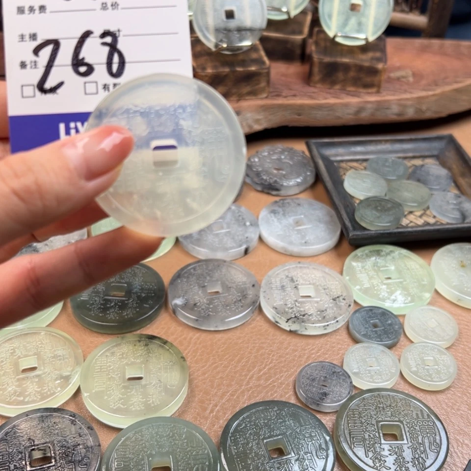 【闪购商品】蛇纹石玉颈饰未镶嵌你***吗