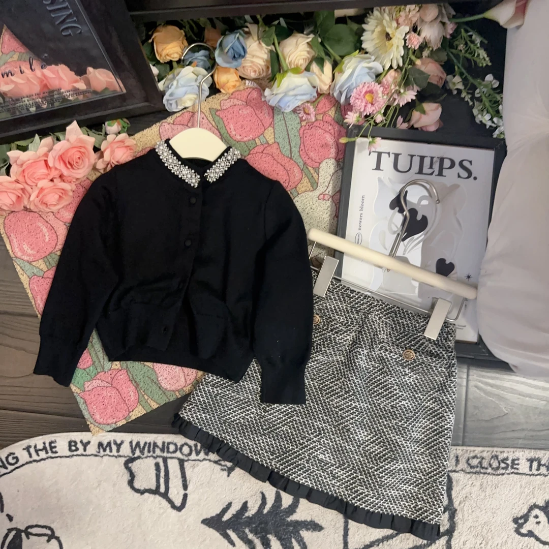 【现货】女童2024新款秋季套装钉珍珠领毛衣+小香风半身裙两件套