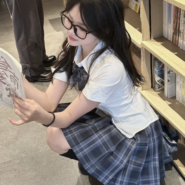 【 溟静】显瘦白色辣妹高腰夏季学院风校供感原创设计JK制服百褶裙