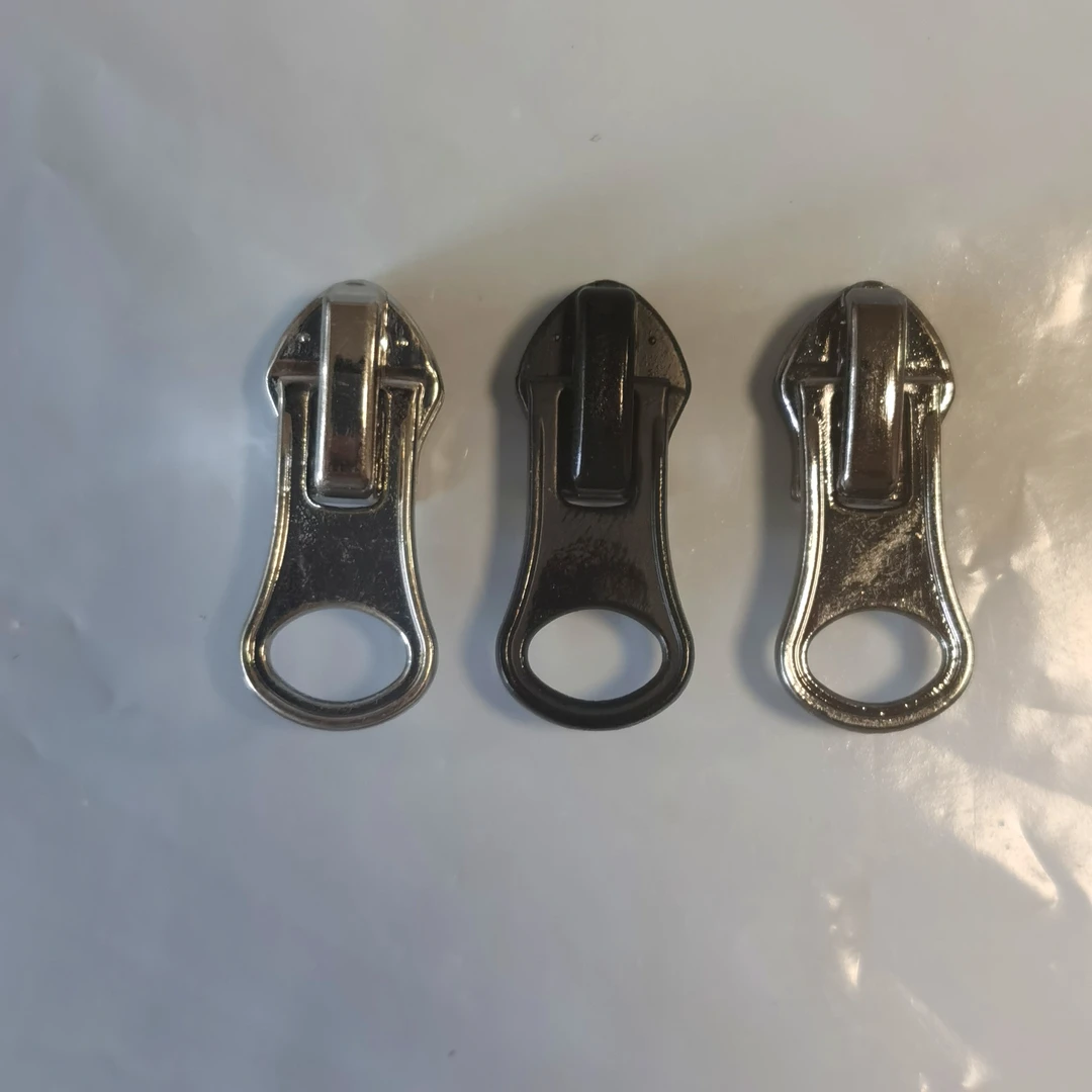 5号（7号）尼龙服装拉链头 一包40个 枪黑、电白、黑漆三种颜色 加厚