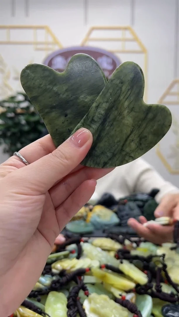 【闪购商品】蛇纹石玉吊坠未镶嵌多样性随机发2