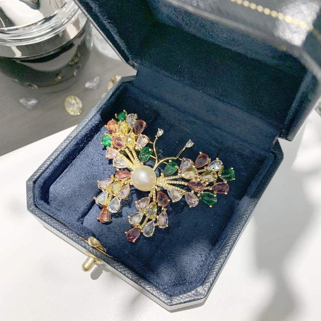 铜合金合成锆石胸针 复古高档古风奢华满钻两戴彩色绿色蝴蝶胸针