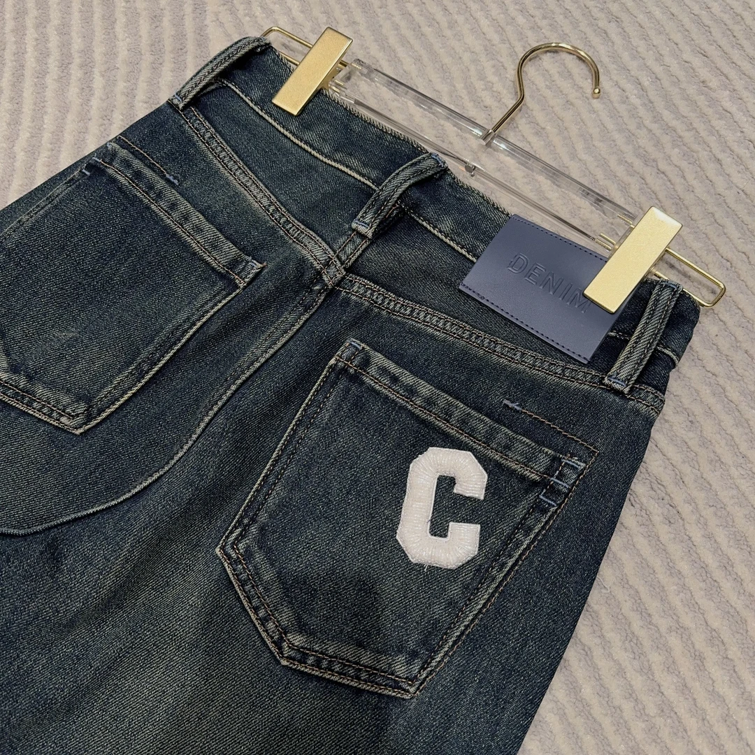 大直筒！裤长104 字母C牛仔裤  款号VE252