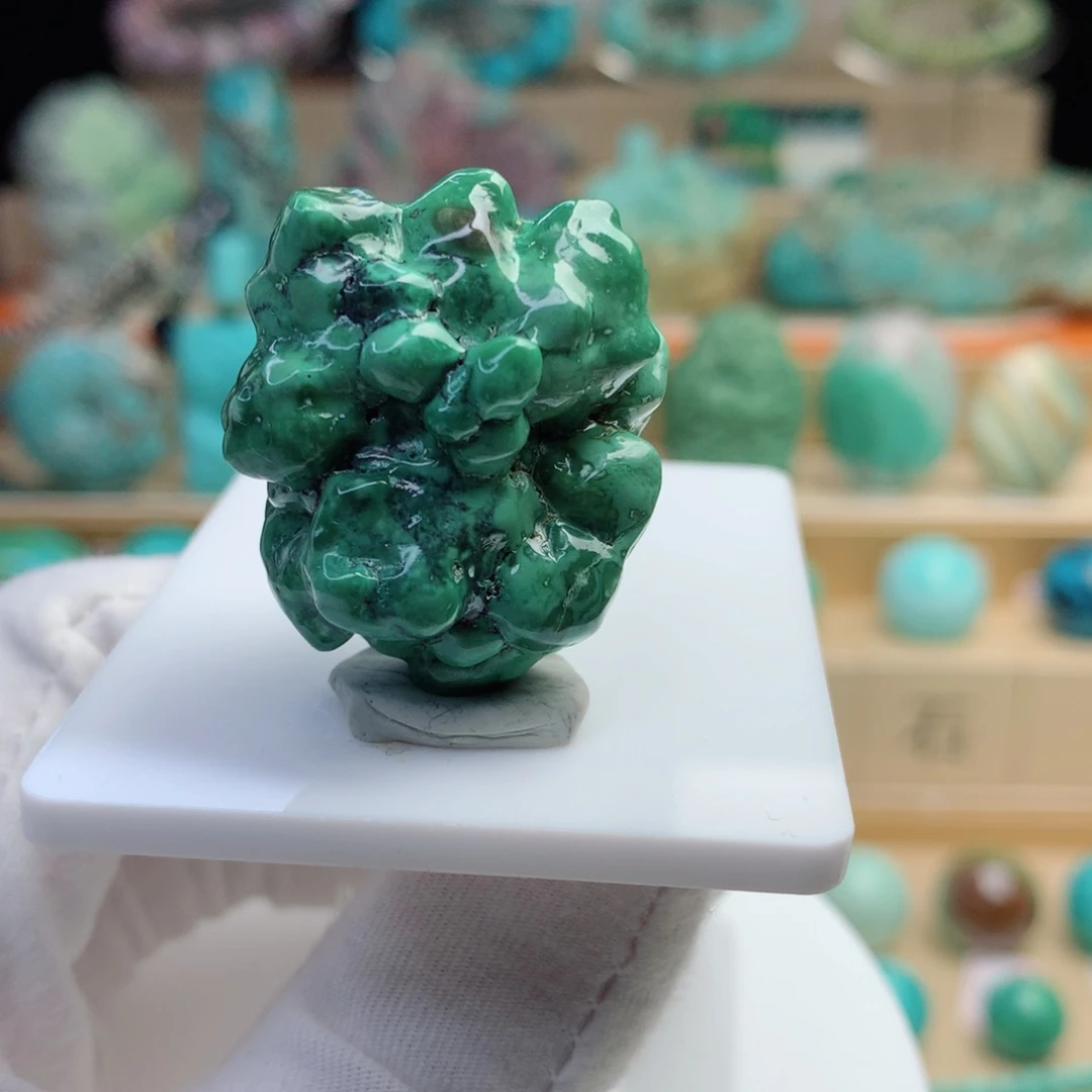 绿松石颈饰未镶嵌