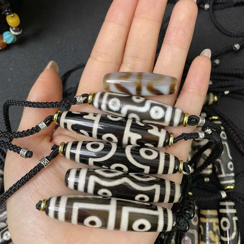 【石运珠宝】黑白一到九目藏式珠玛瑙戴多样性直播一物一拍自行截图