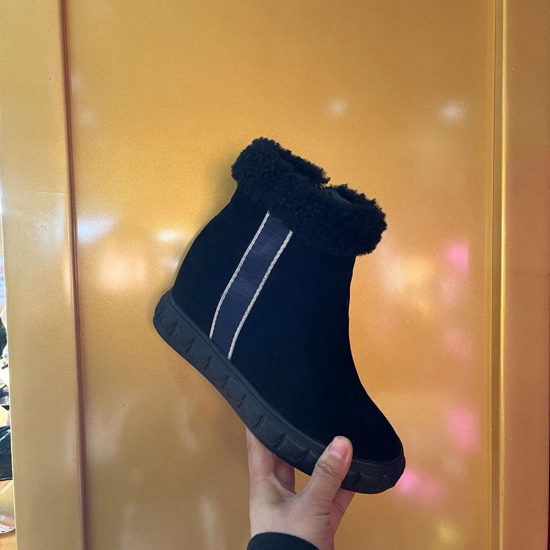 知足敏儿原创内增高纯皮短靴女鞋（样品清版鞋）百搭