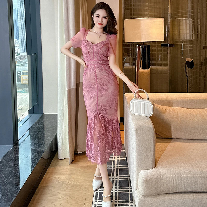 新款时尚气质优雅显瘦复古设计感小众修身蕾丝连衣裙裙子20525