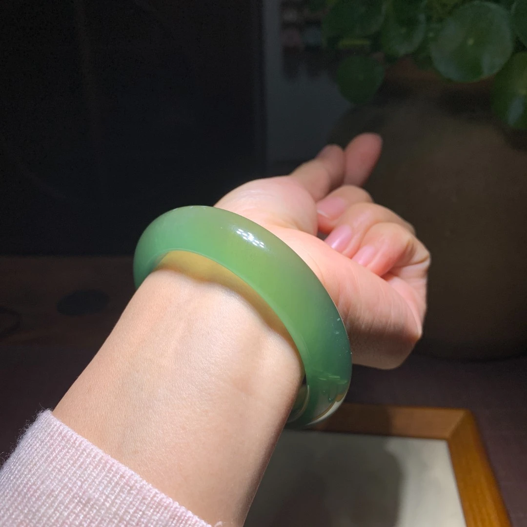 玉水阁天然岫玉绿手镯