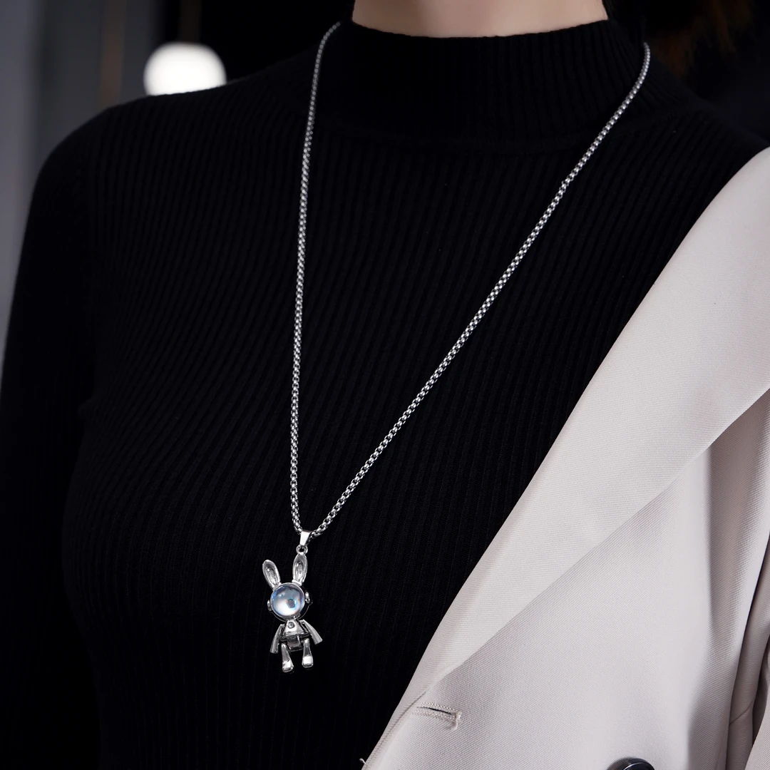 钛钢项链 M0567五金女孩【Vli】【太空兔子】时尚轻奢毛衣链卫衣链