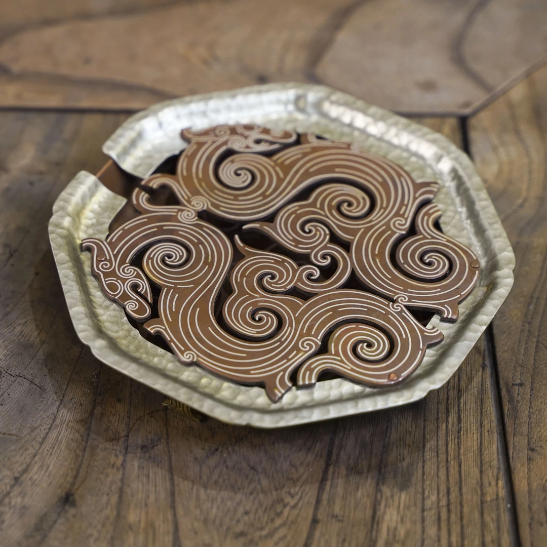 【小田甄陶】龙纹八方壶承-满银-直径14CM（春喜铜0272）