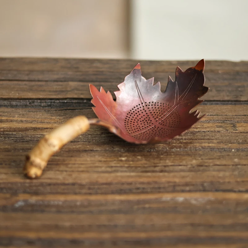 【小田甄陶】火烧色枫叶竹根把手茶漏（春喜铜0026）