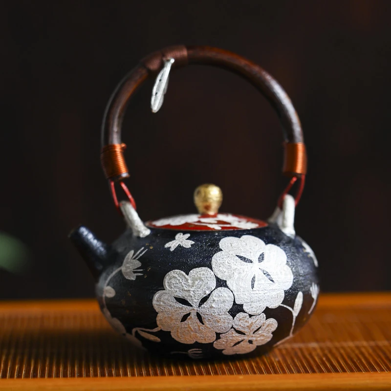 【小田甄陶】四叶草羽毛-蕉白轩-提梁壶-180CC（蕉白S0657）