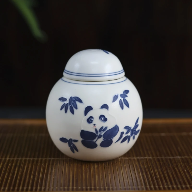 【小田甄陶】熊猫-斋居-茶叶罐（Q5708）