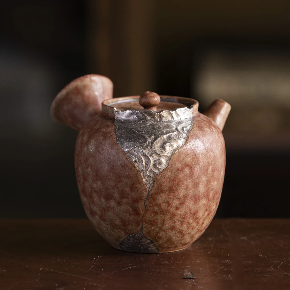 【小田甄陶】珊瑚红-灰念-祥云侧把壶-110cc口径4cm高6cm（Q1434）