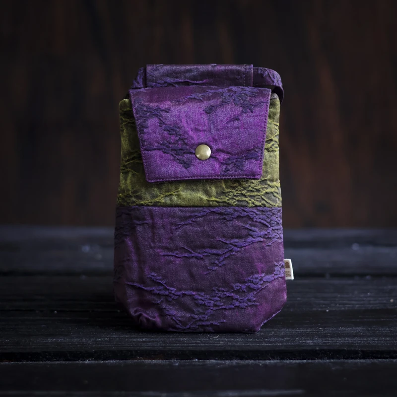 【小田甄陶】 <冰梅>紫色斜跨拼接手机包（慢蓝S0628）