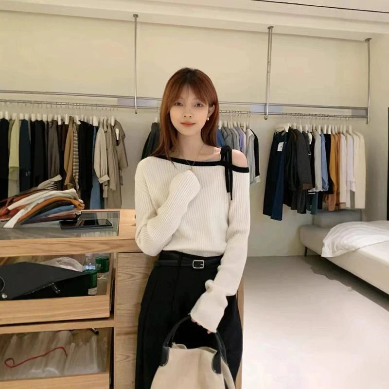 韩系露肩针织衫毛衣女2024秋季新款简约设计感系带修身显瘦打底衫