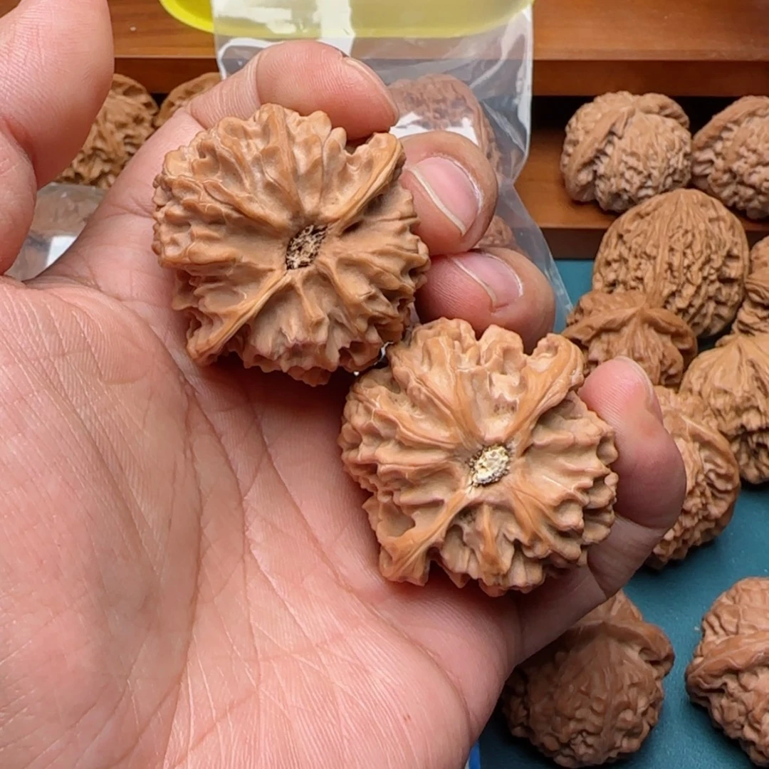 【闪购商品】文玩核桃吊坠海**言